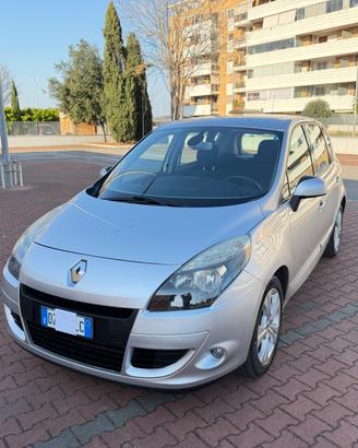 Renault Scenic X-Mod 1.5 dCi Luxe Euro5