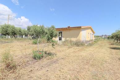 MULTILOCALE A ISOLA DI CAPO RIZZUTO