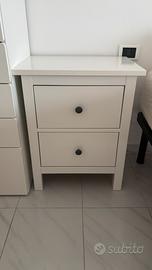 Comodino Hemnes Ikea