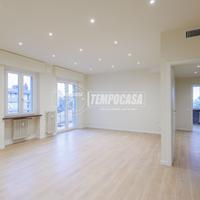 AMPIO QUADRILOCALE RISTRUTTURATO CON DOPPI SERVIZI