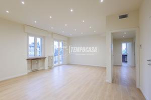 AMPIO QUADRILOCALE RISTRUTTURATO CON DOPPI SERVIZI