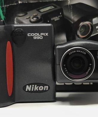 NIKON COOLPIX990