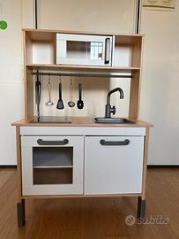 Cucina gioco Ikea in legno