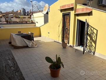 Loft arredato, traversa di Piazza San Domenico