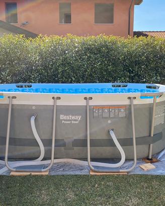 Piscina e filtro a sabbia