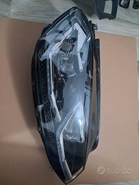 Faro destro full led golf Volkswgen 7.5 