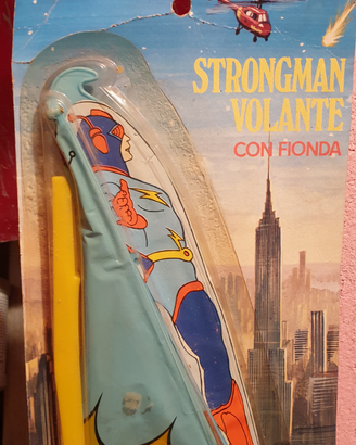 Strongman volante con fionda