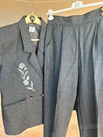 Tailleur/completo grigio vintage. Open