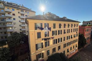 4 LOCALI A GENOVA