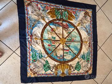Foulard carré Hermes Paris “Ville de Vents” vintag