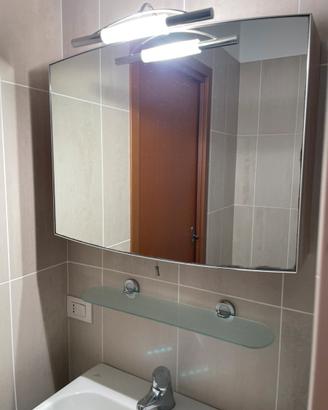 Specchio contenitore bagno