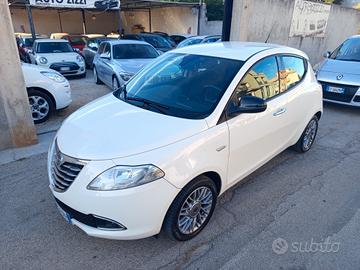 Lancia Ypsilon 1.2 69 CV 5 porte