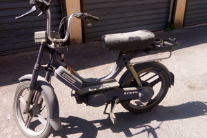 Motociclo d'epoca piaggio BRAVO