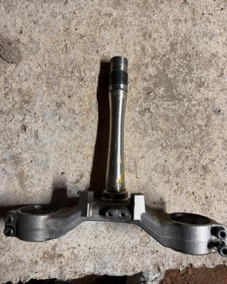 Piantone forcella Yamaha R1 anno 2003