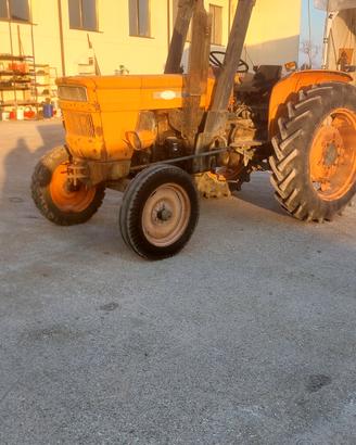 trattore OM 650