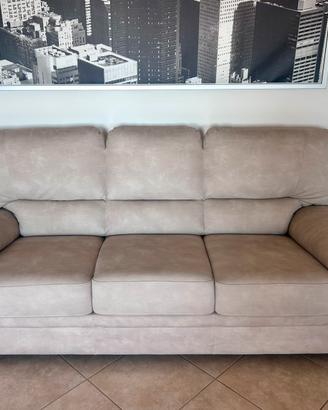 DIVANO 3 POSTI BEIGE COME NUOVO