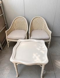 Poltrone piu tavolino