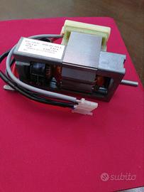 Motore elettrico Macchina per Cucire Necchi 566