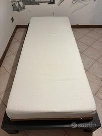 Letto una piazza con materasso