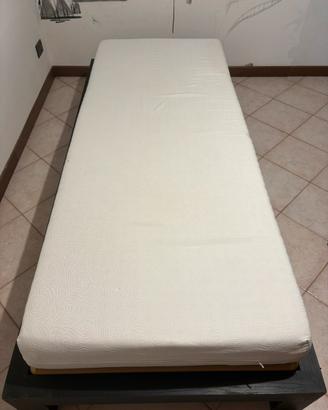 Letto una piazza con materasso