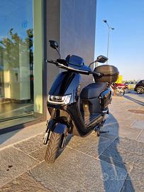 Sunra Robo-s + 2 caricabatterie