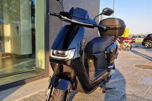 Sunra Robo-s + 2 caricabatterie