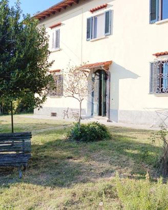 CASA SEMINDIPENDENTE A PISTOIA