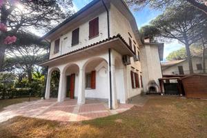 4 LOCALI A RAVENNA