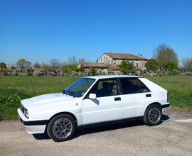 Lancia delta integrale 16v