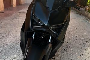 xmax tech max 300 2024