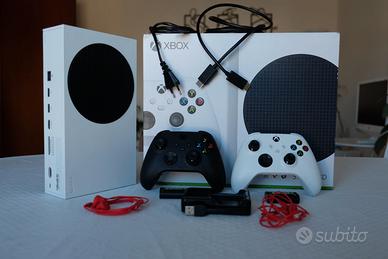 XBOX SERIE S + due controller + kit batterie