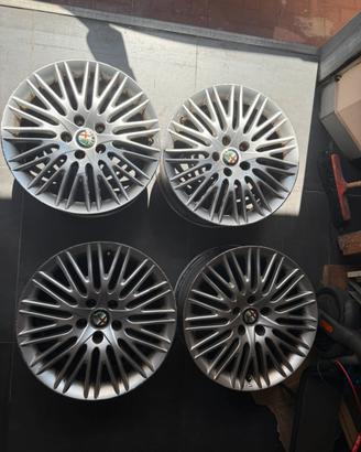 Cerchioni Alfa romeo giulietta originali 17"