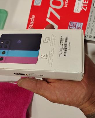 moto g17 +V70 2 cellulari. nuovi 