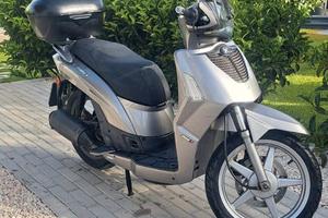 Kymco People 200i