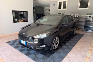 Ford Focus 1.5 TDCi (Diesel) 120cv ST-Line