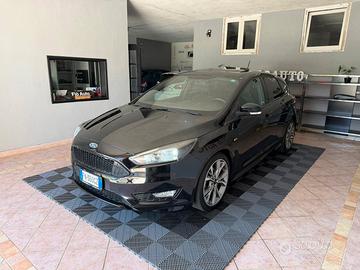 Ford Focus 1.5 TDCi (Diesel) 120cv ST-Line