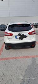 nissan qashqai  j 11