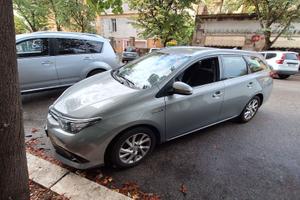 Toyota auris SW ibrida