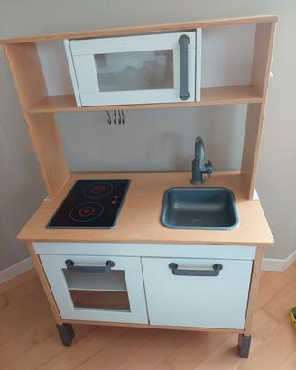 Cucina giocattolo per bambina/o