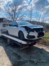 Peugeot 308 incidentata