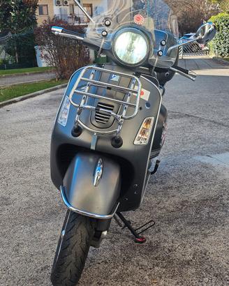 Vespa GTS 300 SUPER 