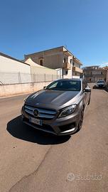 Mercedes-Benz GLA 220 d AMG Premium 4 Matic