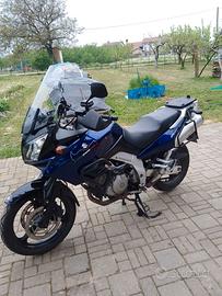 Suzuki v strom 1000