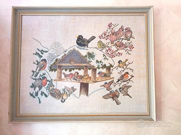 Quadro con ricami a mano in tela di lino
