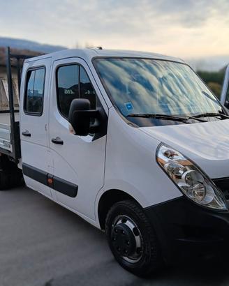 Furgone Renault Master doppia cabina gemellato