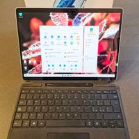 Microsoft Surface Pro 8 256GB 16GB RAM + accessori