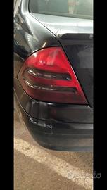 Fari posteriori Mercedes classe C 200