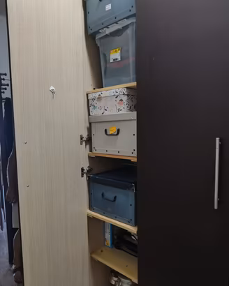 armadio a tre ante 