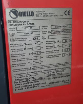 Caldaia a gasolio con bruciatore