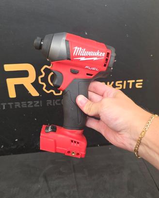 Milwaukee Avvitatore a impulsi FID M18